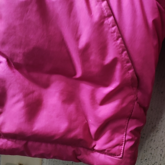 The North Face Pink Puffer Jacket - Picture 4 of 13